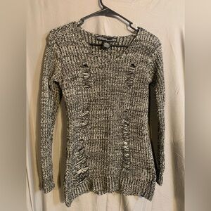 Women’s Chunky Ripped Sweater